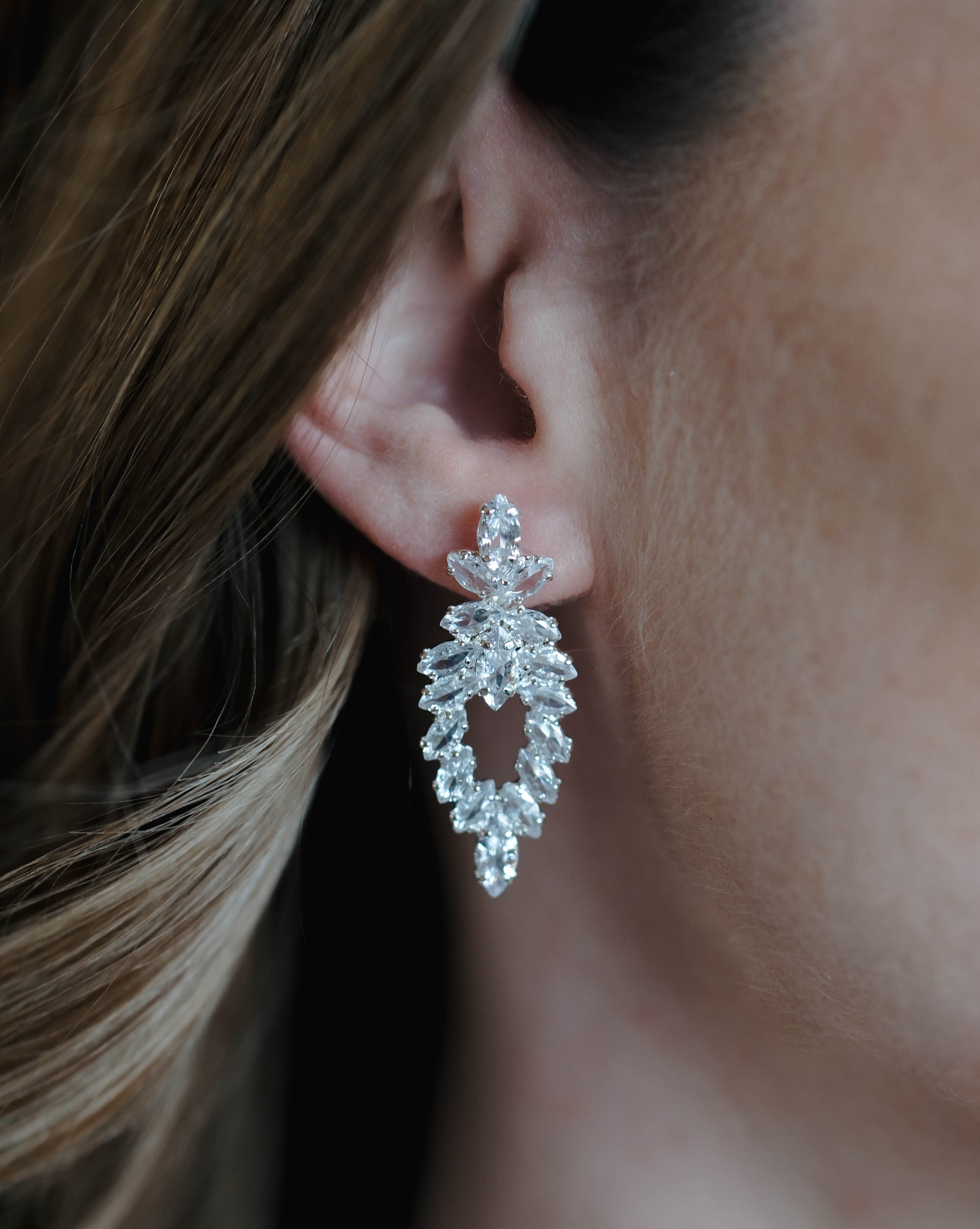 Обеци: Zirconium Earrings
