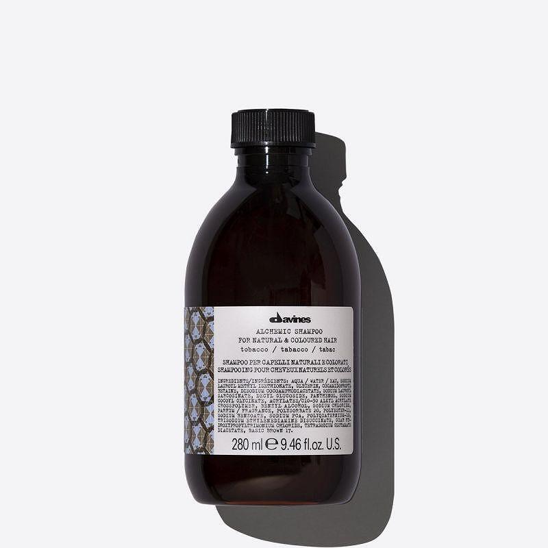 Подчертаващ цвета шампоан за коса в кестеняви тонове Davines Alchemic shampoo Tobacco 280 ml