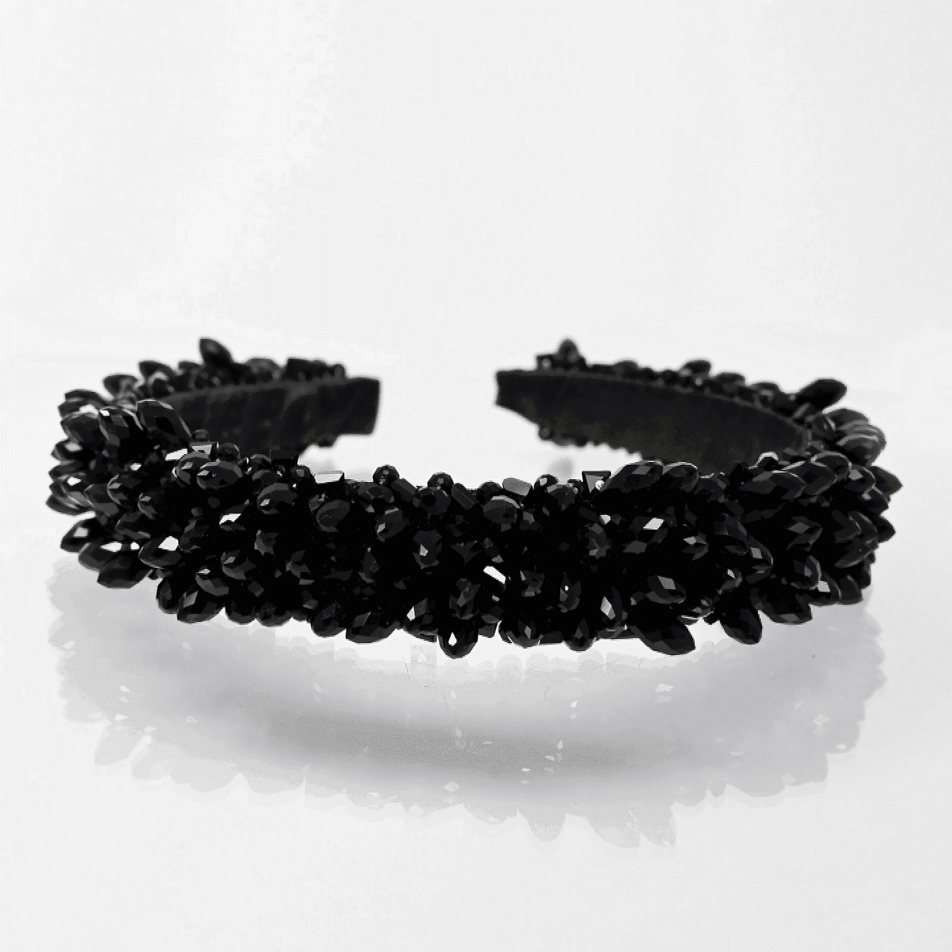 Диадема: Black Intense