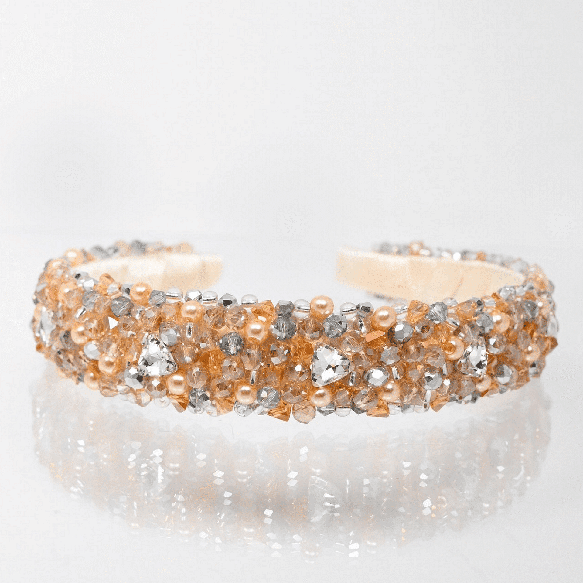 Диадема: Peach crystals