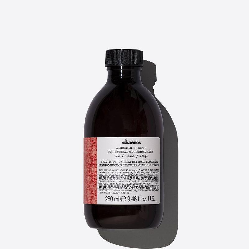 Подчертаващ цвета шампоан за коса в червени и махагонови тонове Davines Alchemic shampoo Red 280 ml