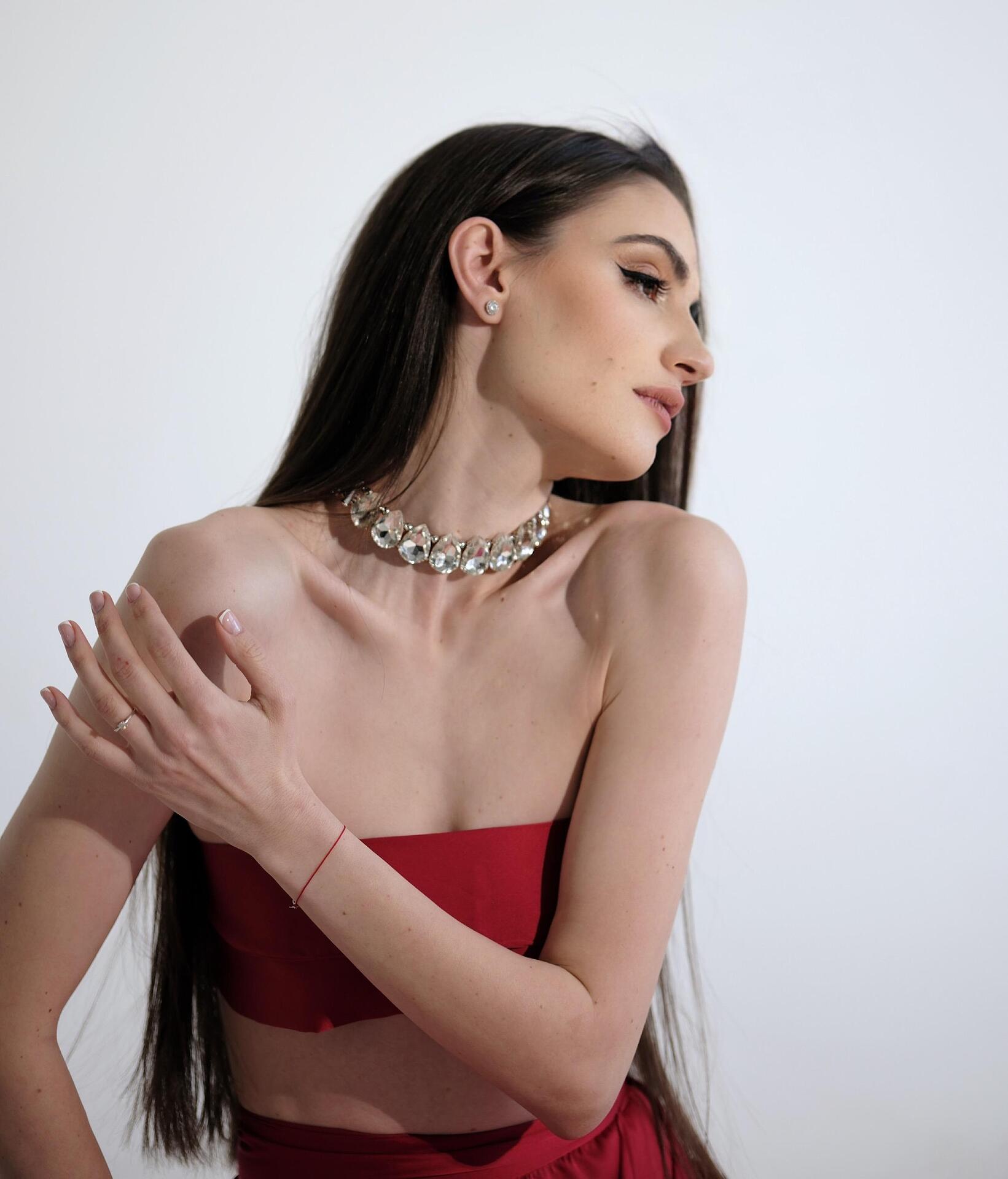 Колие: Julietta