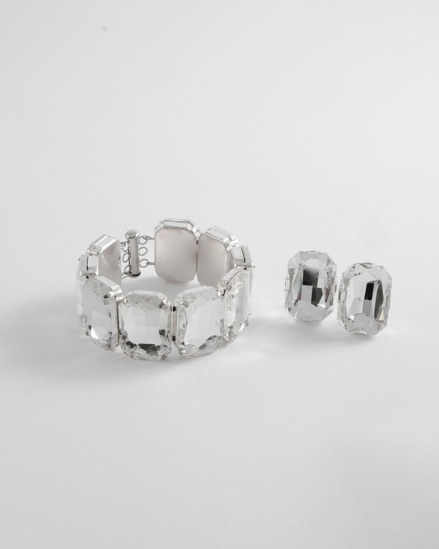 Комплект от колие, гривна и обеци с камъни: Crystal Opulence