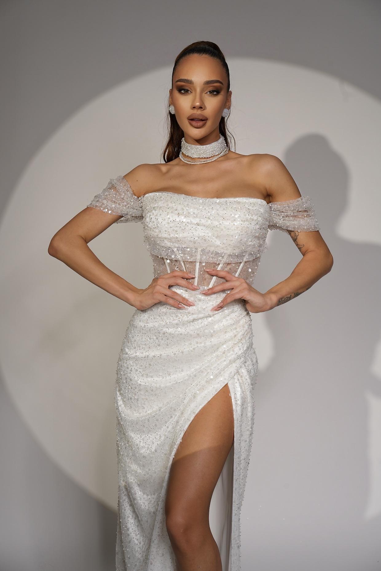 Чокър с кристали Swarovski и перли