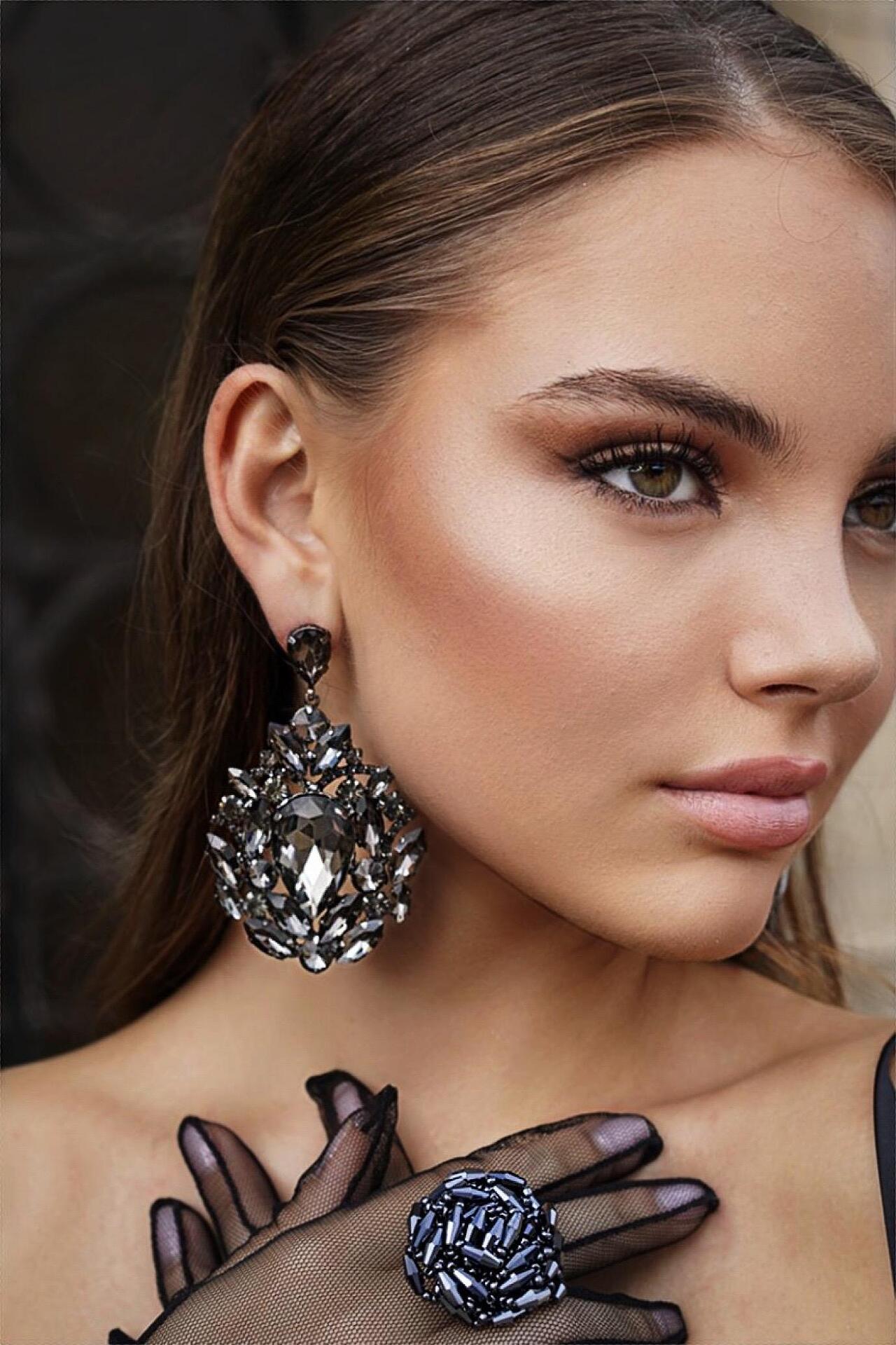 Обеци: Black Volume Earrings