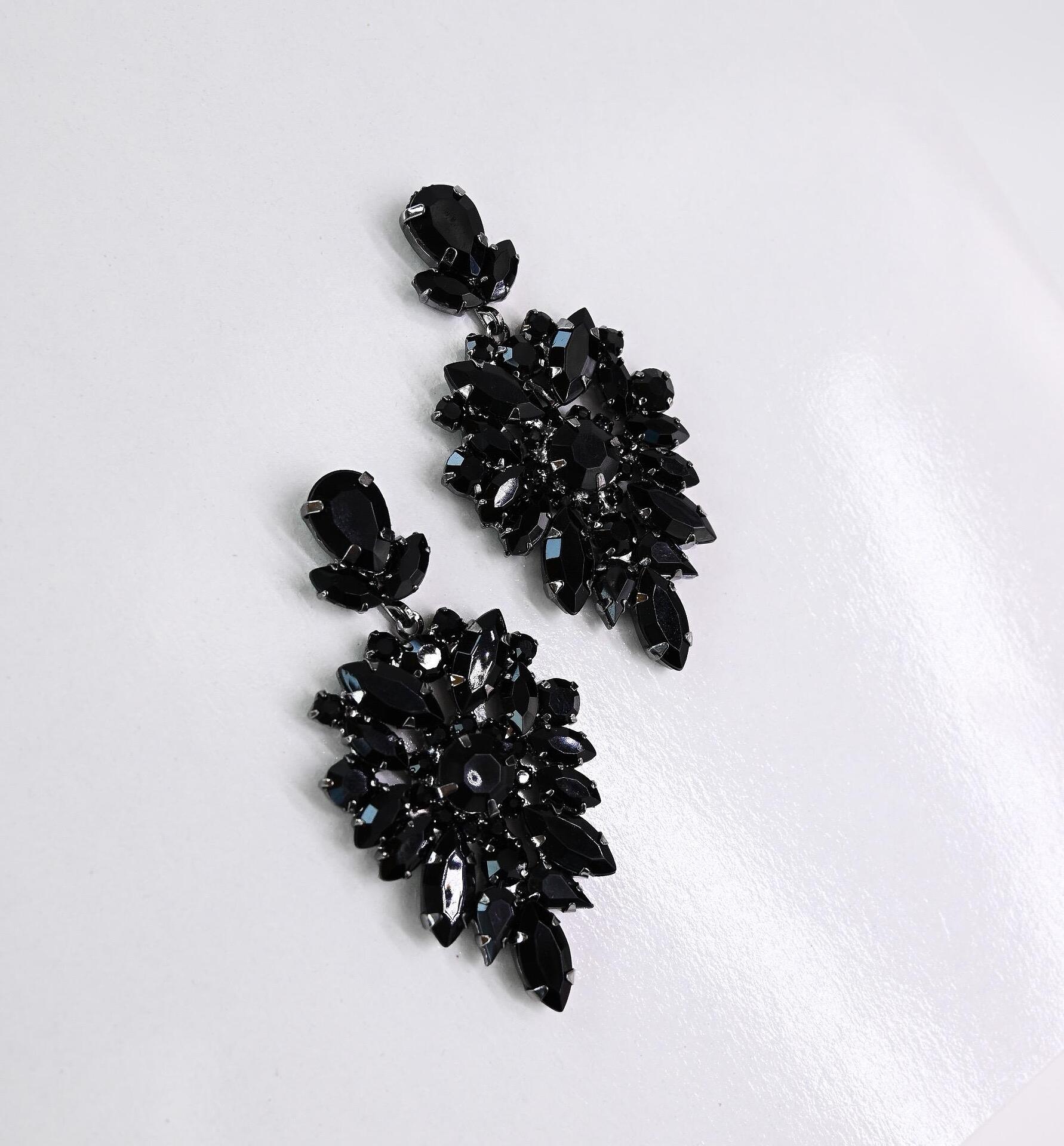 Обеци: Black Volume Earrings