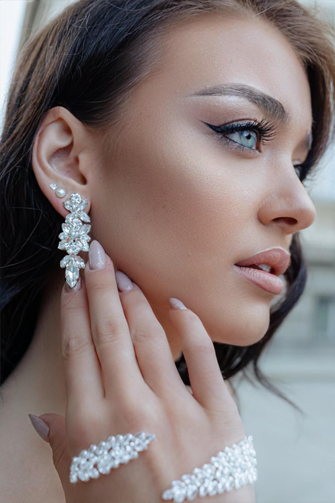 Обеци: Shine Crystals