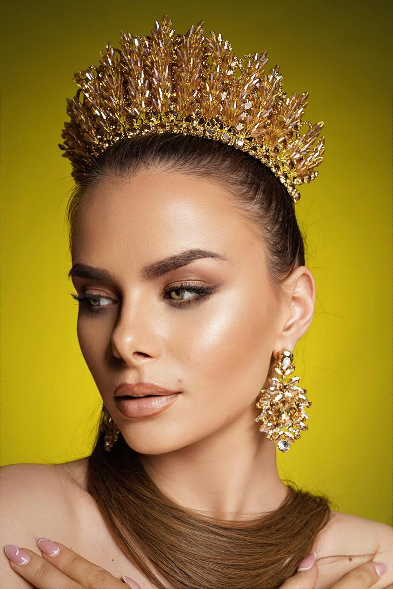 Обеци: Gold Earrings
