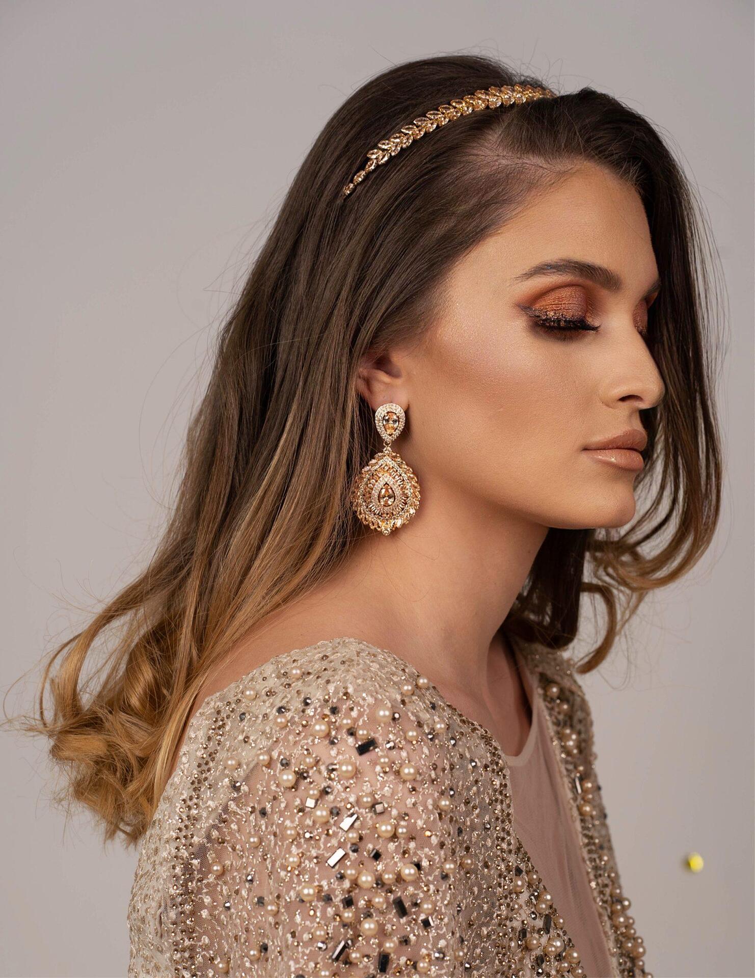 Обеци: Volume Gold Zirconium Earrings