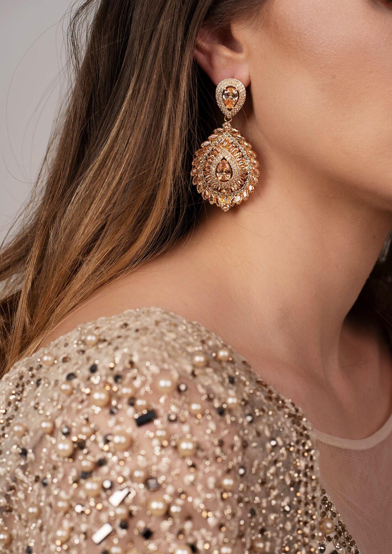 Обеци: Volume Gold Zirconium Earrings