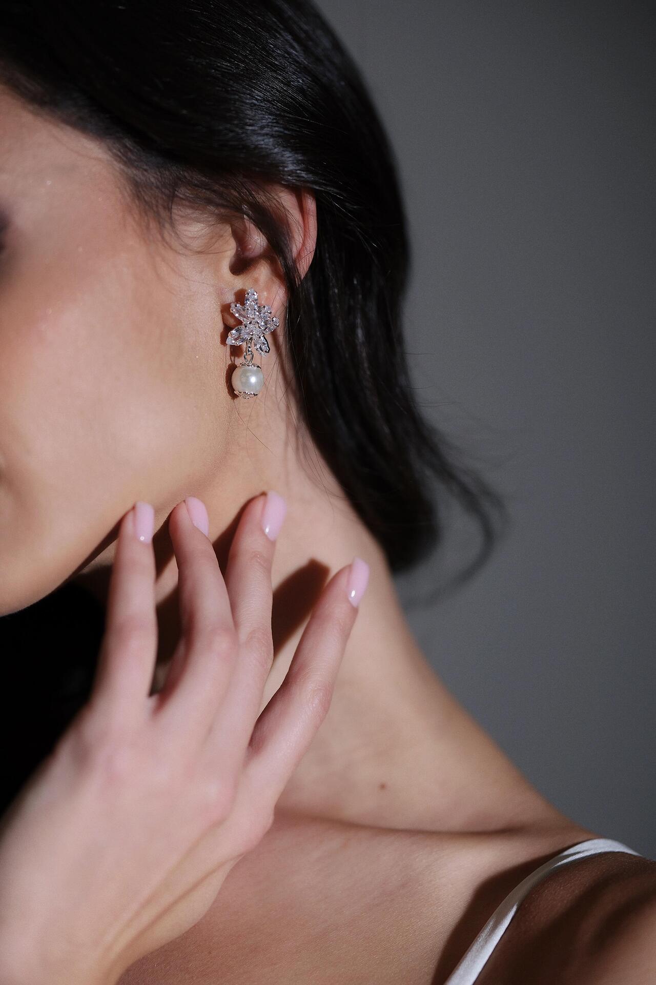 Обеци: Zirconium Pearls