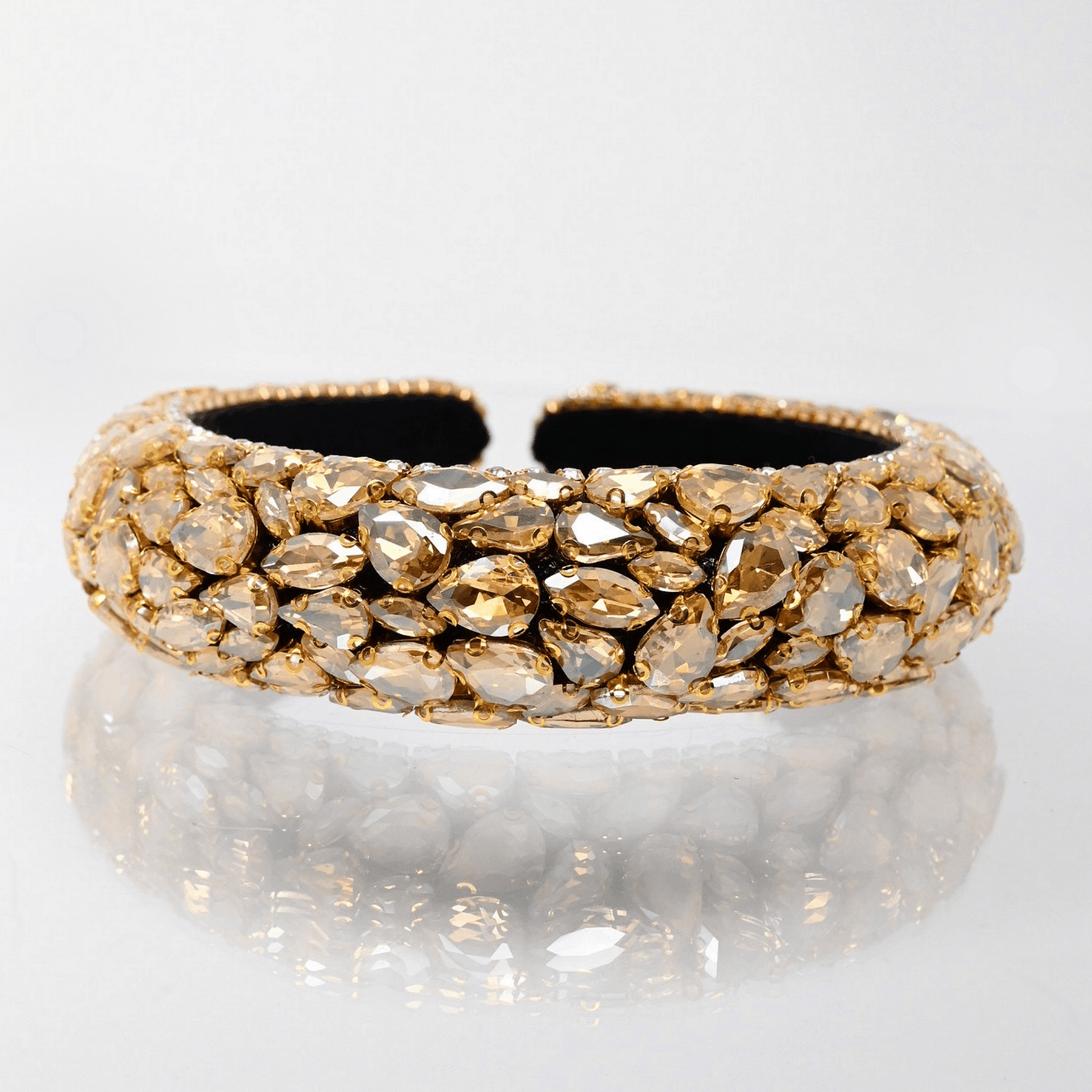 Обемна диадема: Gold stones