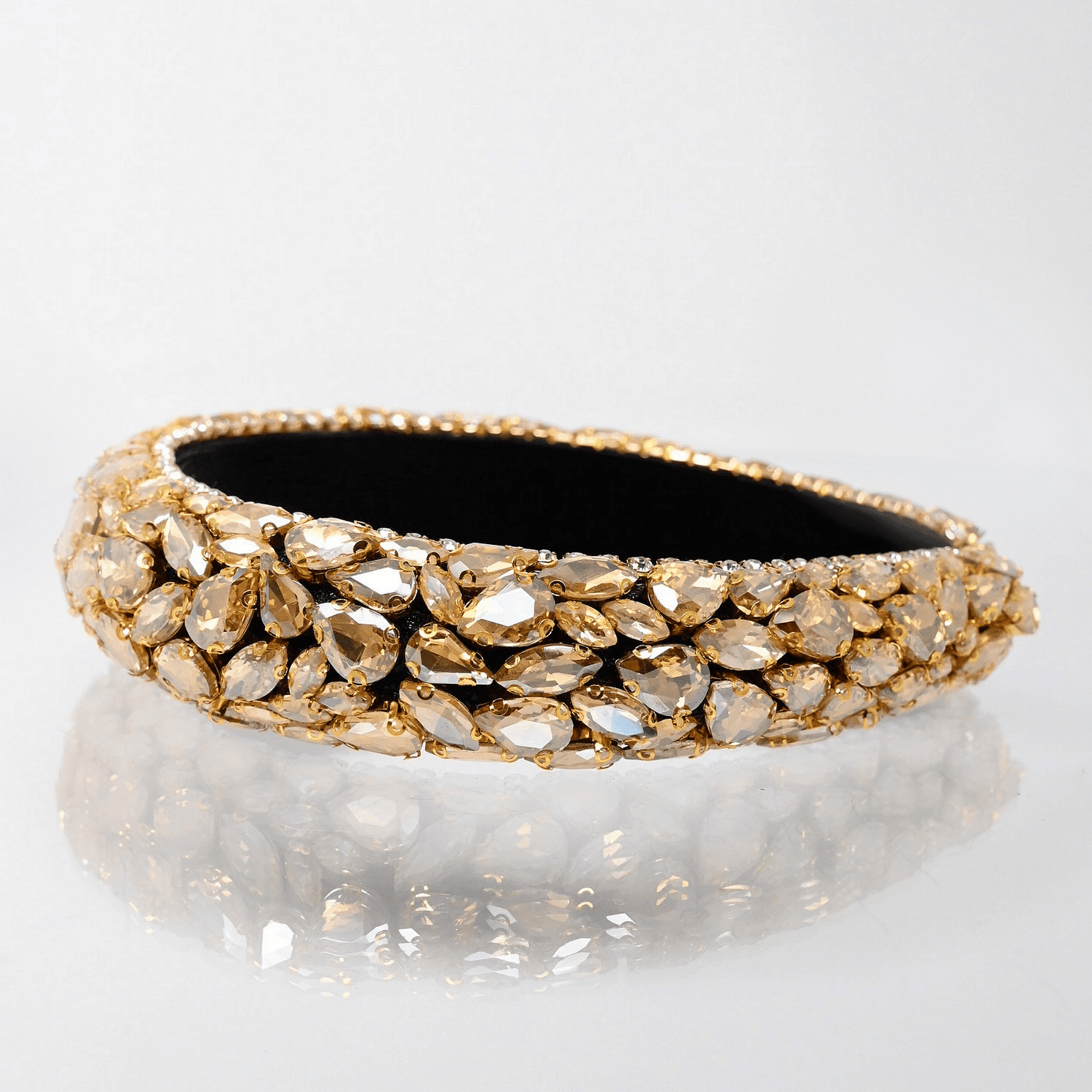 Обемна диадема: Gold stones