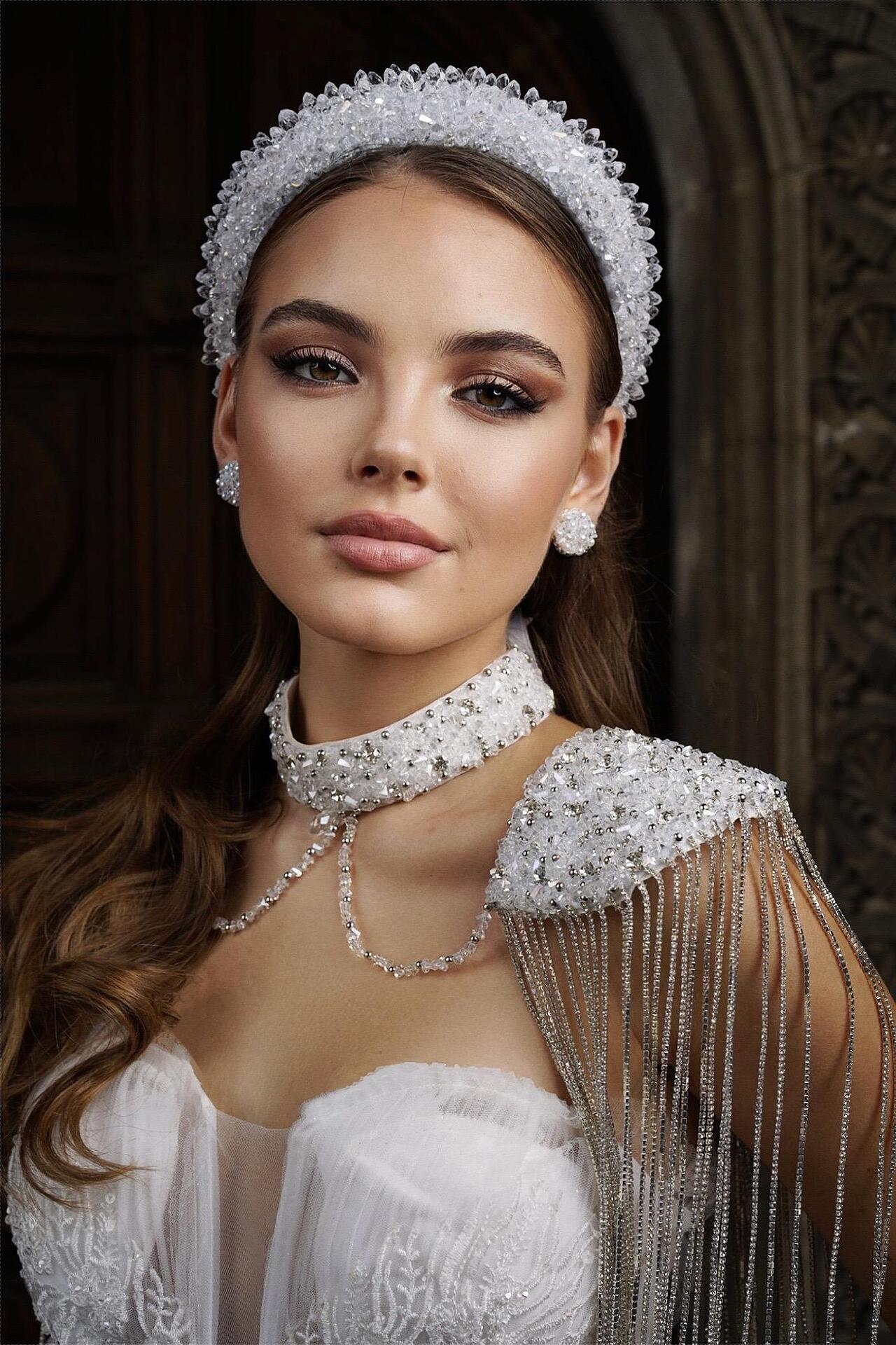 Обемна диадема: Queen Alara