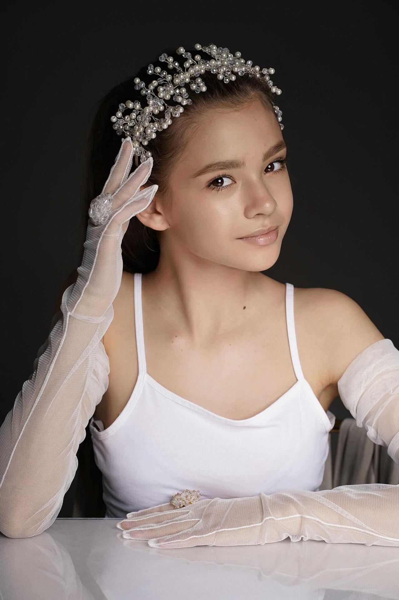 Перлена тиара: Pearl Elegance
