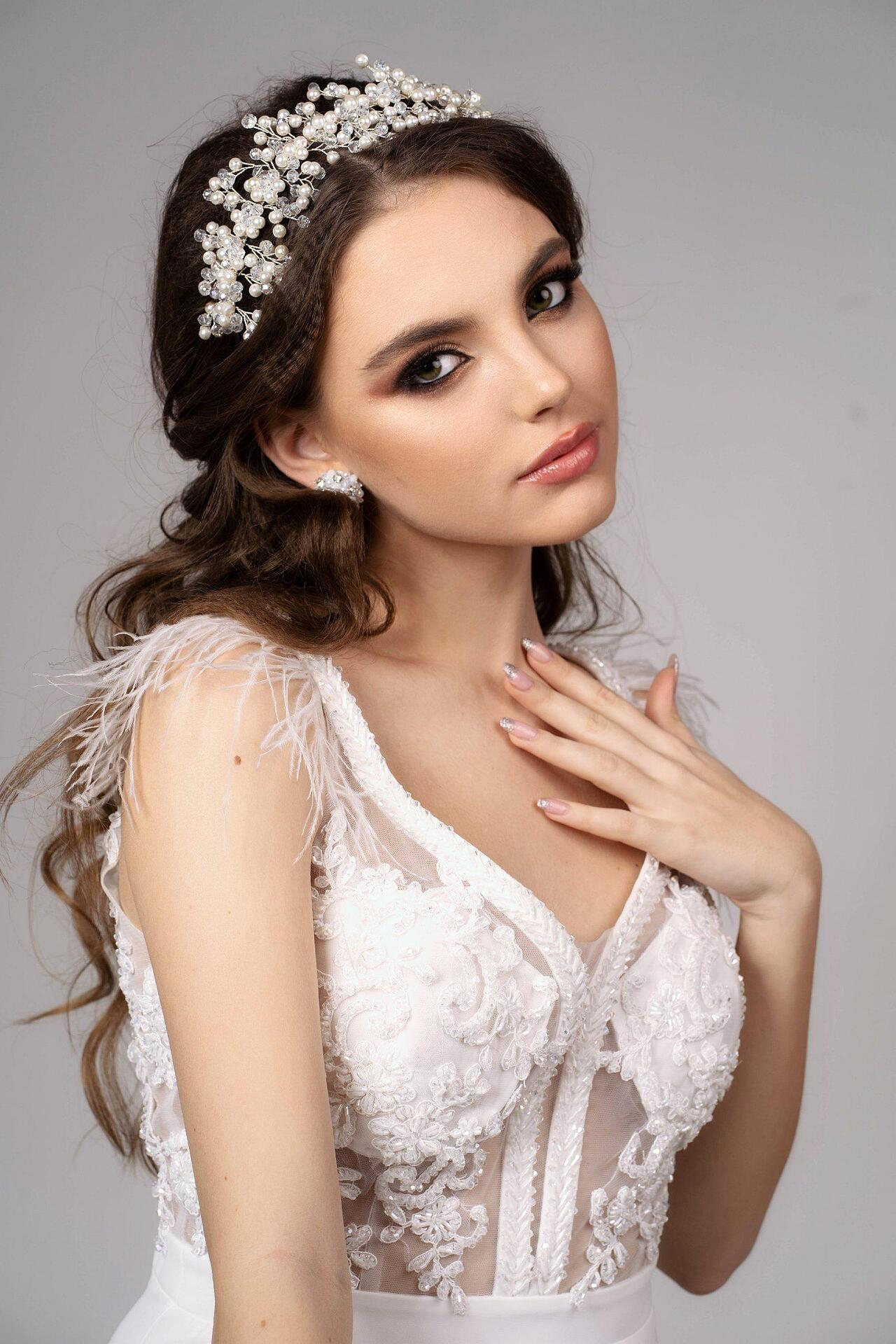Перлена тиара: Pearl Elegance