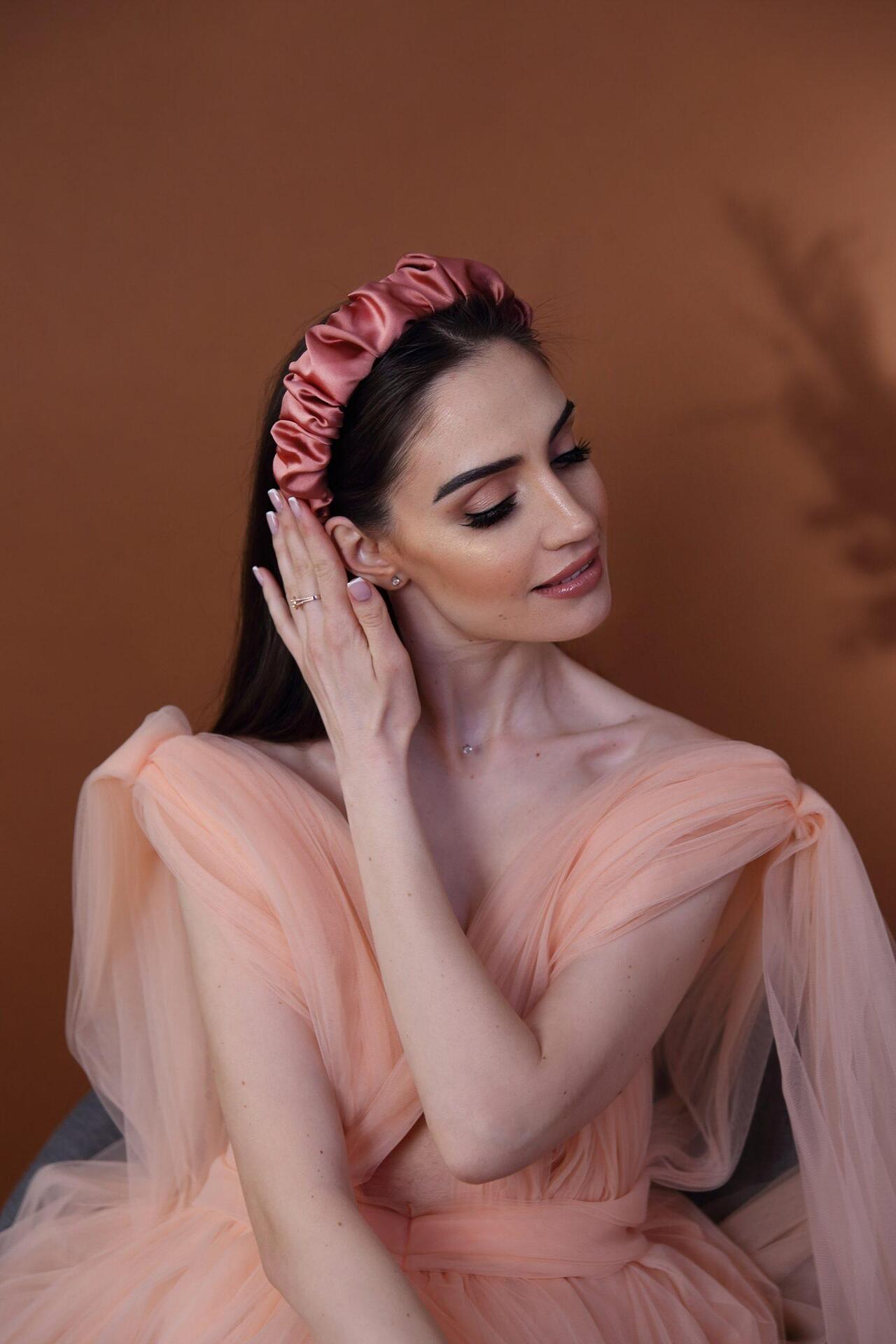 Сатенена диадема: Peach