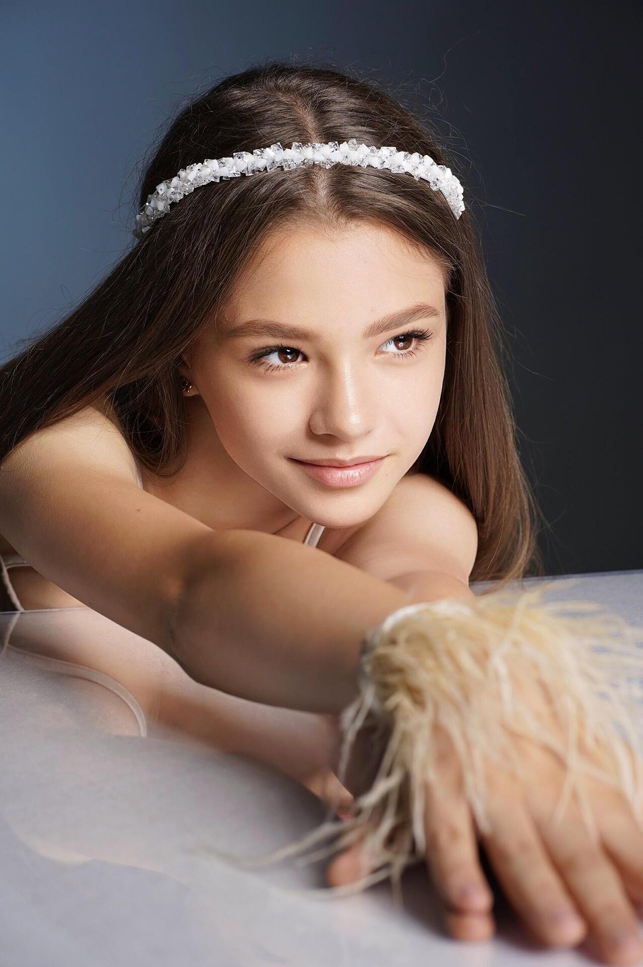 Тънка диадема: Gentle Tiara