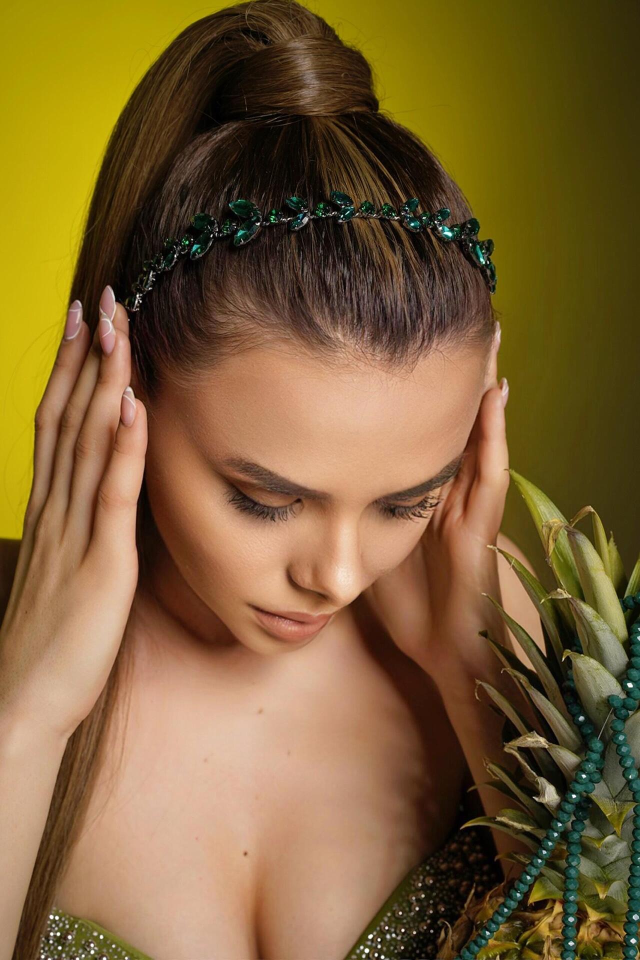Тиара: Green Tenderness- Thin